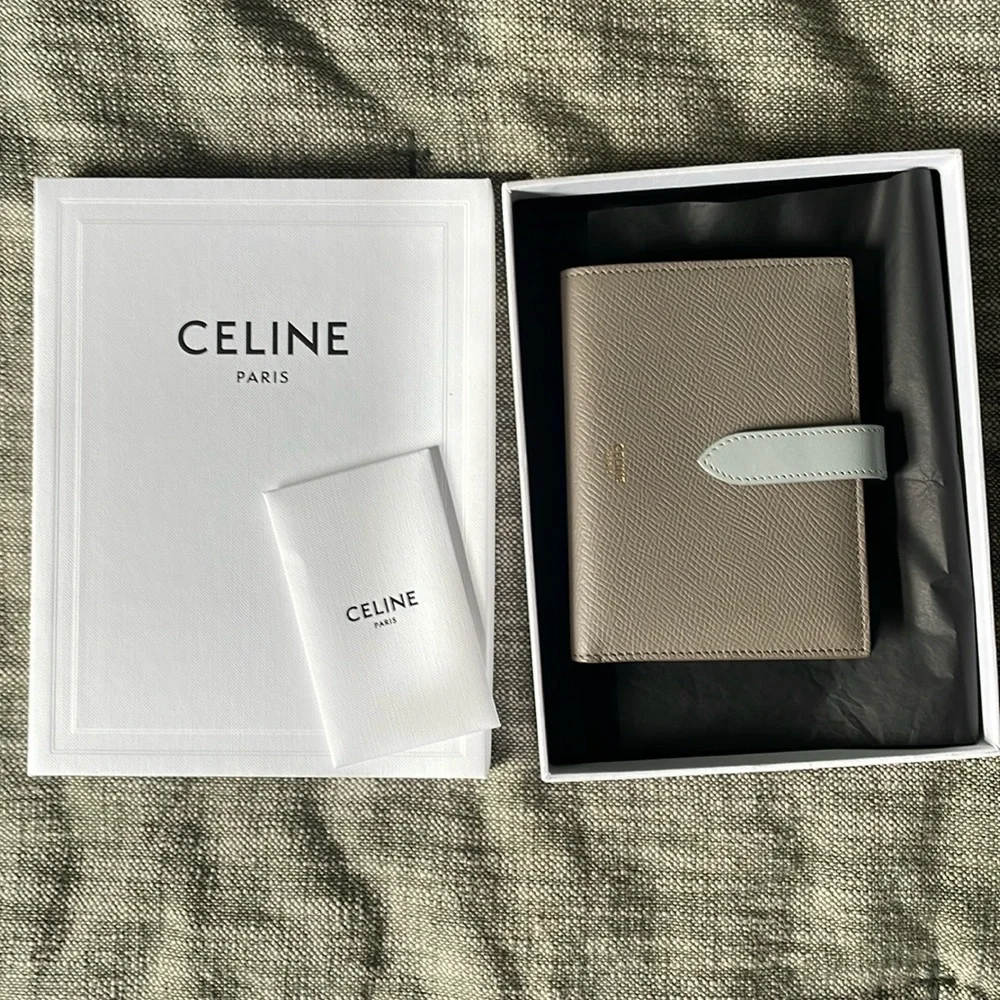 Celine medium strap wallet - Picture 1 of 4